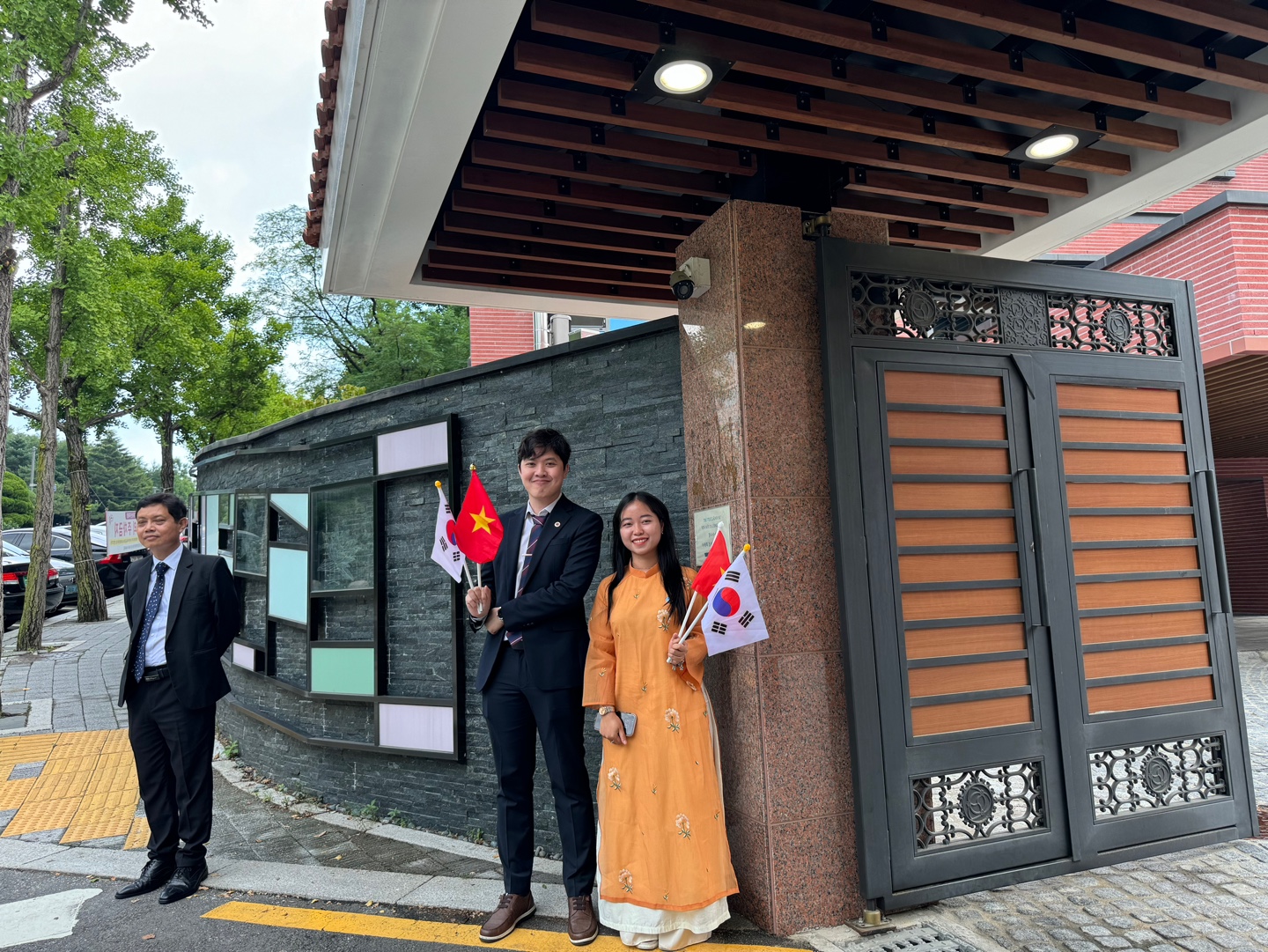 Ảnh minh họa: Chuyến thăm Hàn Quốc của Thủ Tướng Phạm Minh Chính và Phu nhân