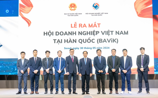 RA MẮT HỘI DOANH NGHIỆP VIỆT NAM TẠI HÀN QUỐC: TIỀN ĐỀ CHO SỰ PHÁT TRIỂN CỦA DOANH NGHIỆP NGƯỜI VIỆT TẠI XỨ SỞ KIM CHI